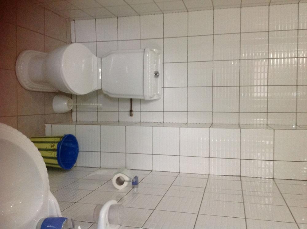 Faso Hotel วากาดูกู ภายนอก รูปภาพ